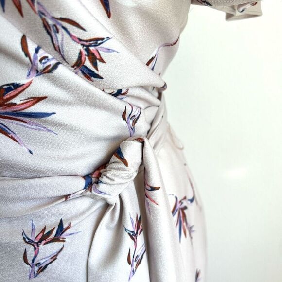 Stylestalker Penny Mini Wrap Dress Off White Bird of Paradise Print Size Small - Picture 6 of 15